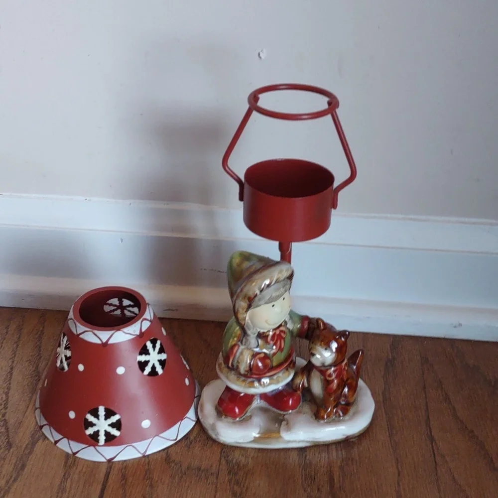 Yankee Candle Winter Scene Tea Light Candle Holder Designed by Ronnie Walter - Picture 5 of 6